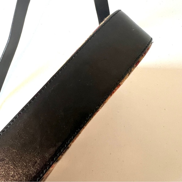 Elegant Brown Tapestry Bohemian Patterned Women's Bag - Picture 9 of 12